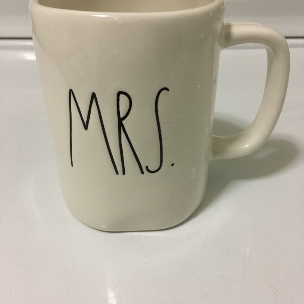 Set of 4 Rae Dunn Mug Set - Picture 7 of 8